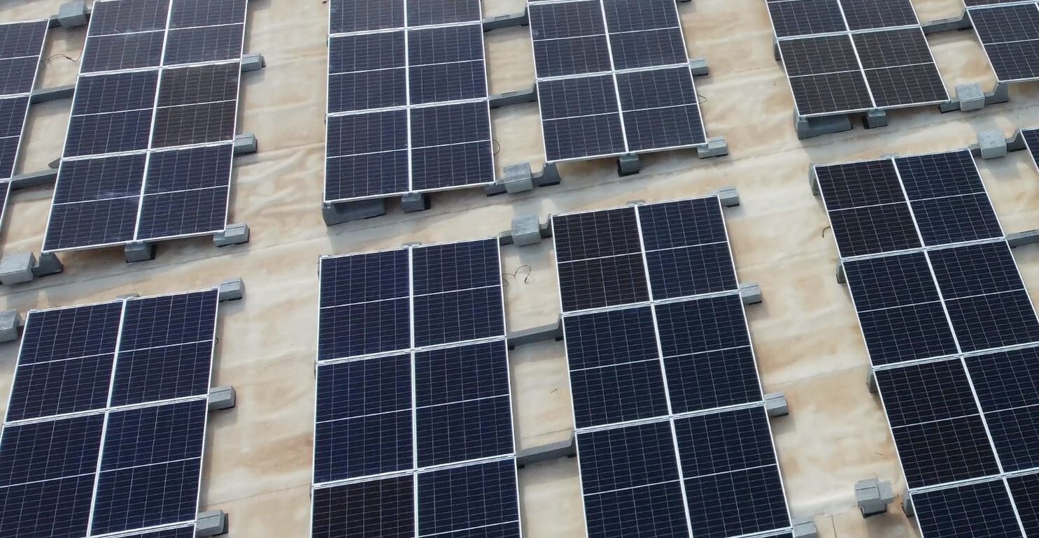 Impianto fotovoltaico industriale su copertura aziendale realizzato da Gaia Energy